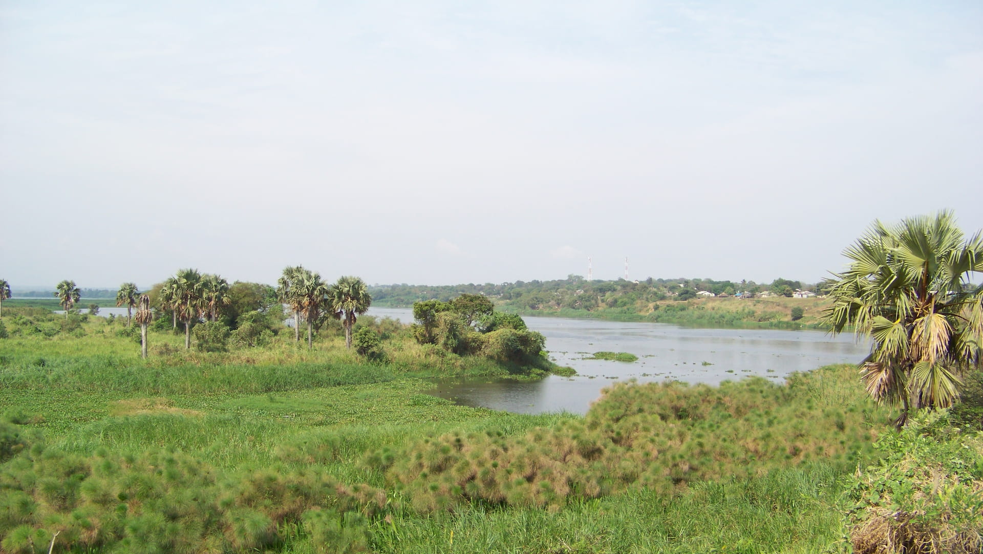 Lake Albert flowing out into Albert Nile near Pakwach, Uganda